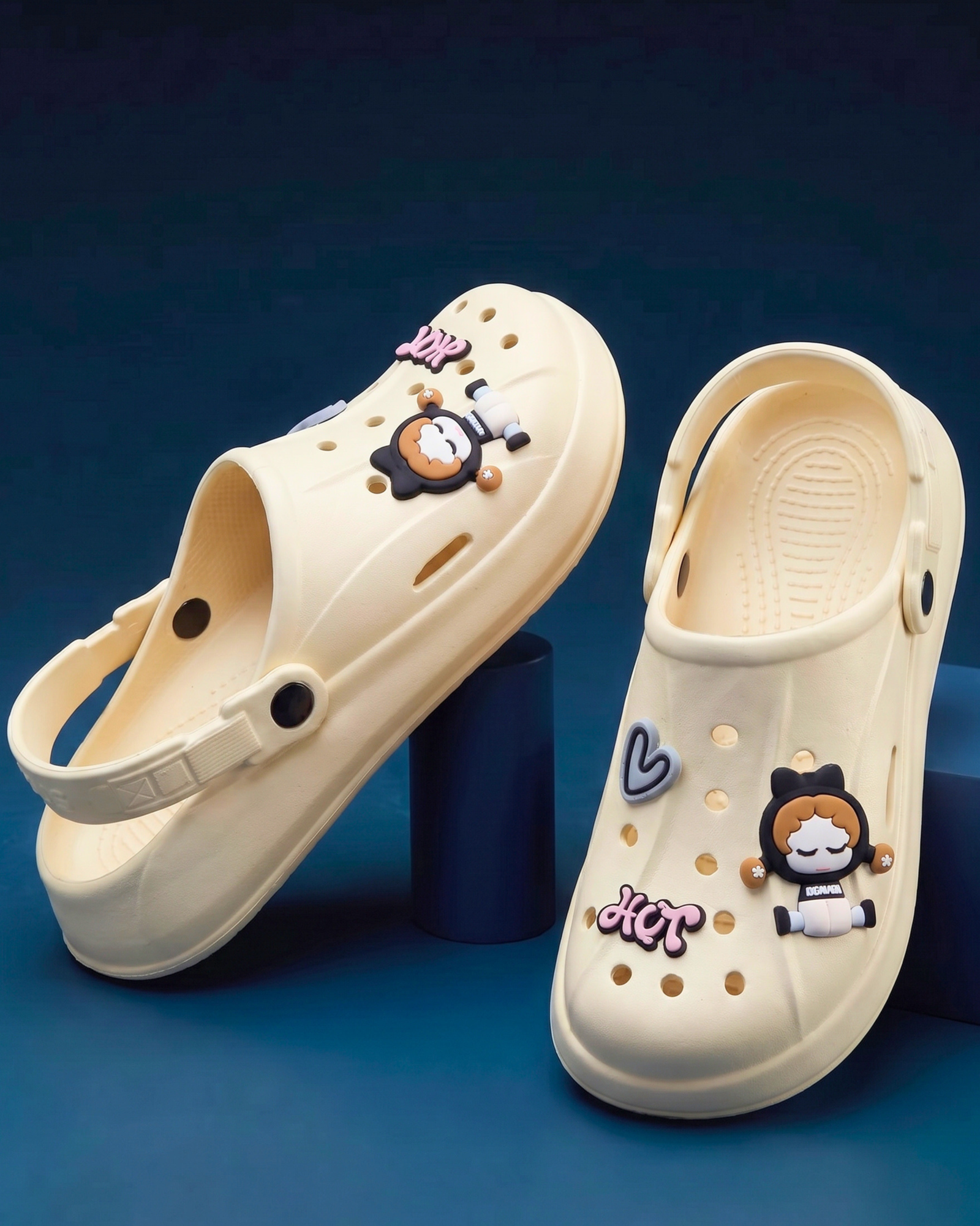 Cute Charm Platform Clogs | Cream Beige