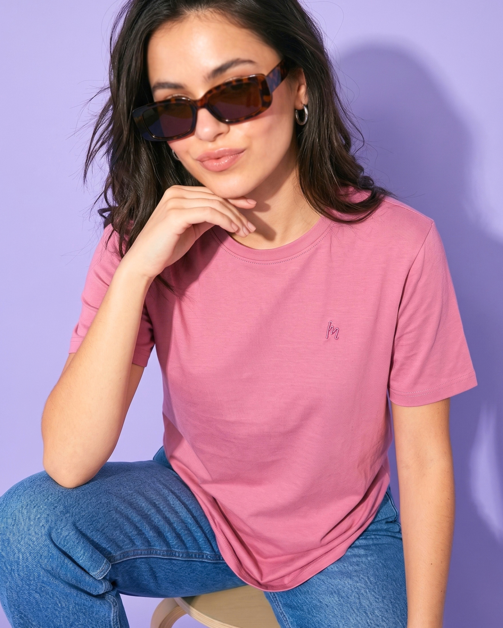 All New MELOOSA Women's Minimalist Embroidered Crew Neck Cotton T-Shirt | Pink